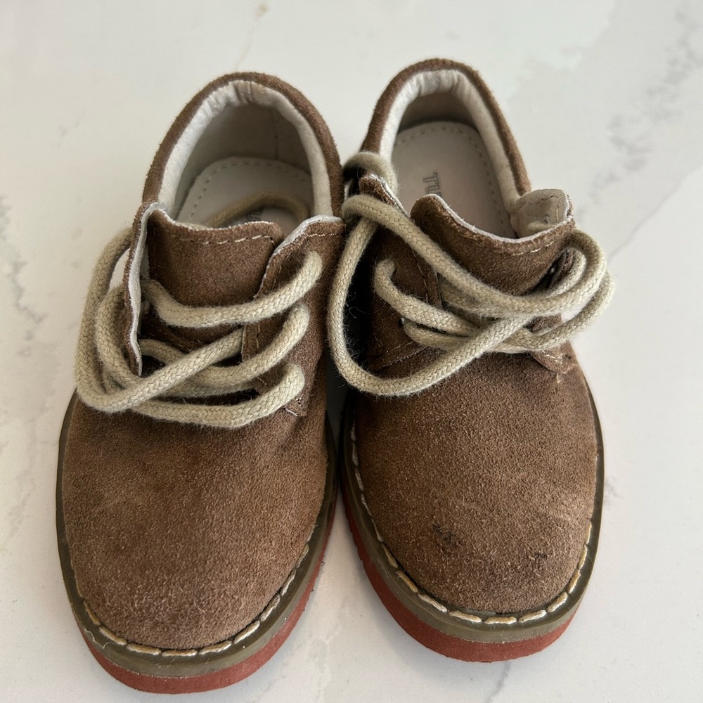 Tucker + Tate Buck Brown Dress Shoes Size 6D